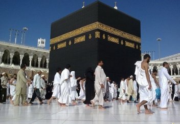 Қажылық жолдамасы христиан өкіліне бұйырды