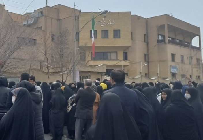 В Иране продолжаются массовые отравления студентов