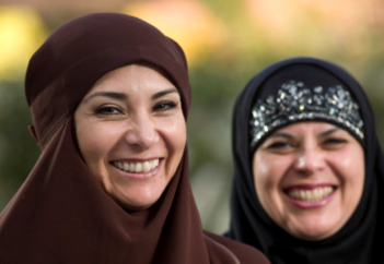 Вопросы, которые «сердобольным» гражданам не стоит задавать мусульманкам (ВИДЕО)