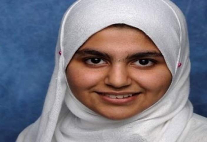 Самой высокой в мире оценкой по математике наградили мусульманку