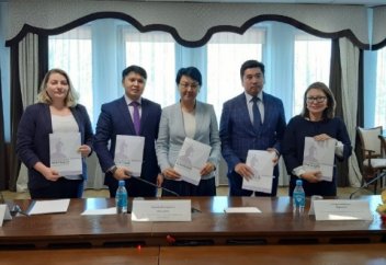 До 50 тысяч тенге будут "платить" студентам за волонтерство