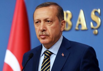 Богословы осудили Эрдогана за принижение достоинства женщин