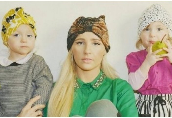 Егіздердің анасы Интернет қолданушыларын қарық қылды