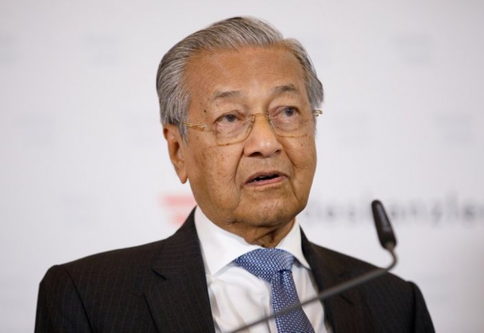 Малайзия грозит бойкотировать европейские истребители из-за ограничения использования пальмового масла