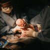 Түсінде бір әйел адамды босандырып алғанын көру ненің нышаны?