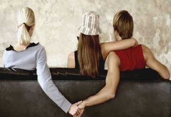 Күйеуінің “көзіне шөп салған” келіншек жұрттан ақыл сұрады