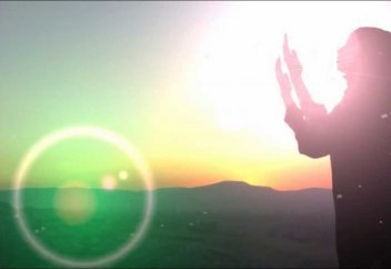 Путешествие в Ислам буддийской девушки