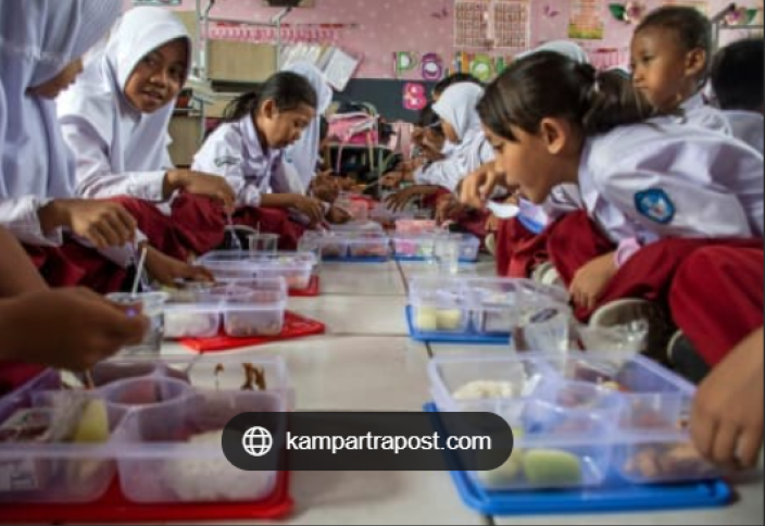 Биылғы Рамазан айында мұсылман елі аналар мен балаларды тегін тамақтандырады