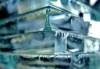 Бір қатерден аман қалды (видео)