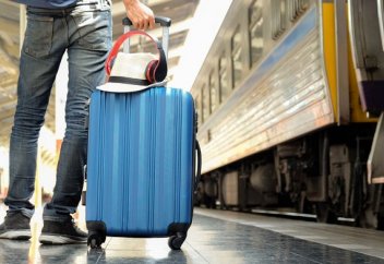 Жол көрсетуші чемодан