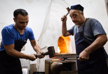 Потомственные кузнецы Бухары (фото)