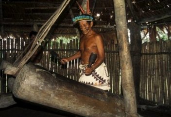 Ғалымдар барабанда ойнау арқылы тілдесетін тайпаны тауып алды (видео)