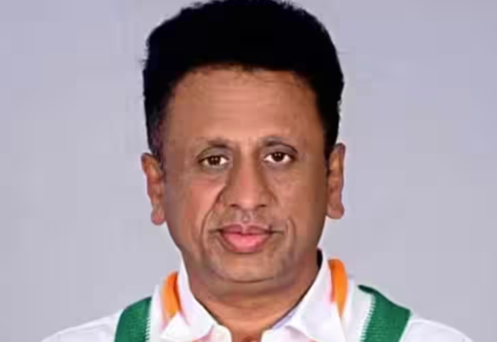 Индийский министр поддержал право учащихся-мусульманок на хиджаб