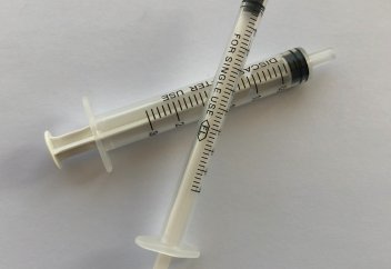 Бір жолғы (бір-ақ рет пайдалануға арналған) шприцті қолдануға тыйым салынды
