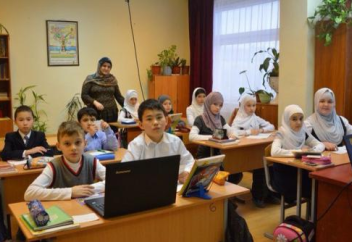 Діни білім ошақтары мемлекеттік білім беру мекемелерімен теңестіріліп, бюджет есебінен қаржыландырылады