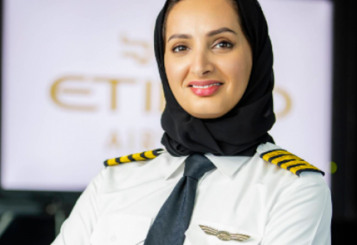 Впервые в ОАЭ женщина назначена командиром самолёта