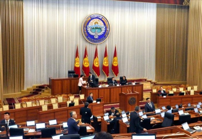 Парламент Кыргызстана принял законопроект о государственном языке