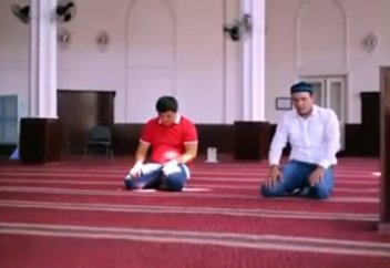 Намазды кімнен үйренгеніміз жөн?