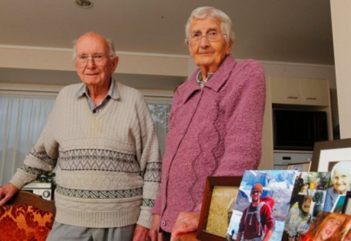 67 жыл бойы некеде болған жұп бір күнде көз жұмды