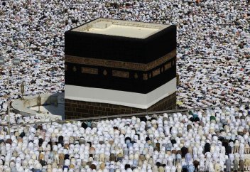 Қажыларға қызмет көрсету бағасын көтергендерге айыппұл салынады