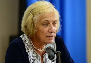 Отсутствие интимного стыда - признак шизофрении...