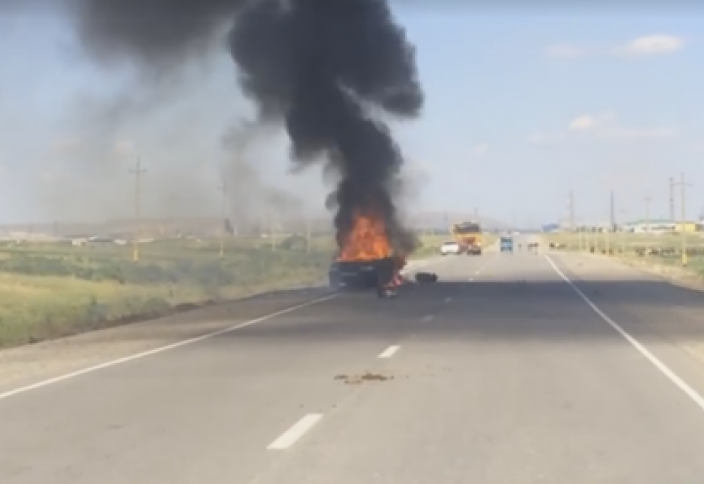 Таразда газбен жүретін автокөлік жол үстінде жарылды (ВИДЕО)
