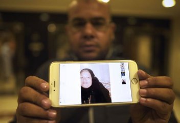 Мина жазығында жоғалған қажылардың отбасы көмек сұрайды