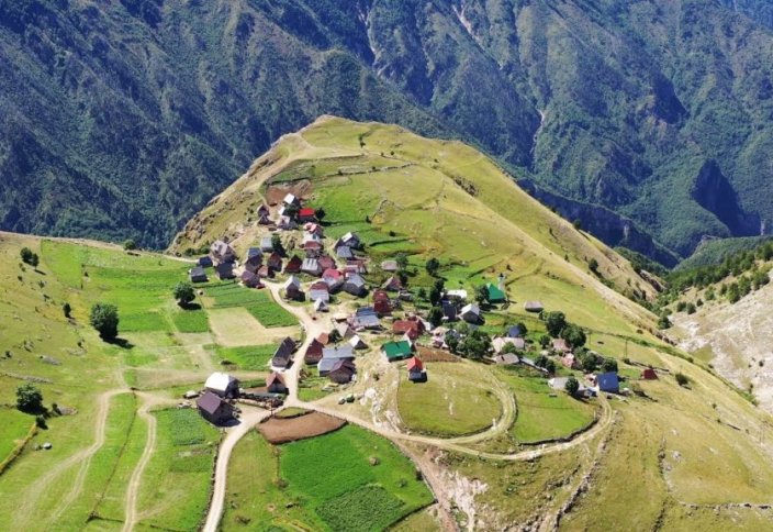 Лукомир – идиллическая деревня в горах Боснии, затерянная во времени