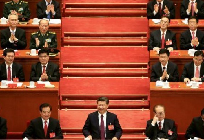 Китайские депутаты разрешили главе государства править бессрочно