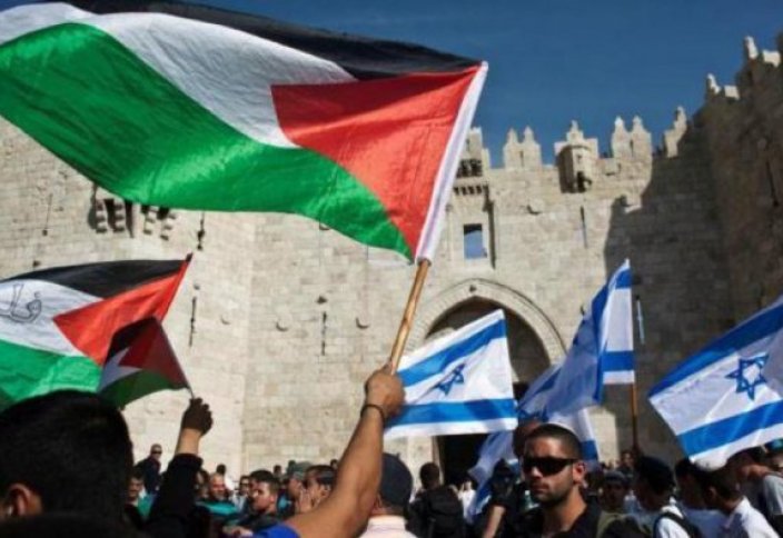 В Израиле с улиц уберут палестинские флаги