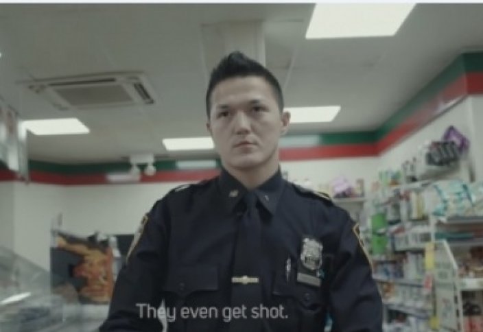 АҚШ-та ең мықты қазақ полицейі туралы фильм түсірілді (ВИДЕО)