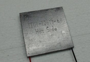 Эко-материал 600 °C-қа дейінгі температурада жылудан электр энергиясын өндіреді