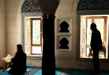 Разные: Глава Ингушетии поддержал отлучение наркоторговцев от мусульманской общины