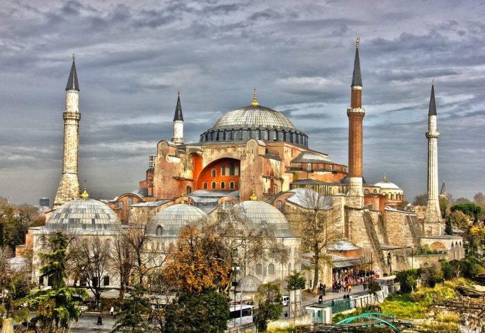 Турецкие паспорта украсят изображением мечети Айя София — СМИ