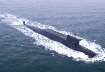 Китайские ВМС впервые продемонстрировали новую атомную подводную лодку