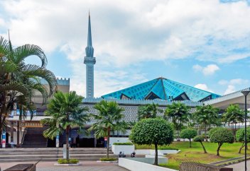 Туристер үшін медресе ашады