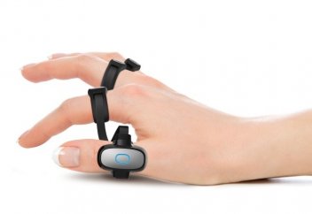 Клавиатураны қажет етпейтін теруге әрі компьютерді басқаруға арналған қолғап (фото+видео)