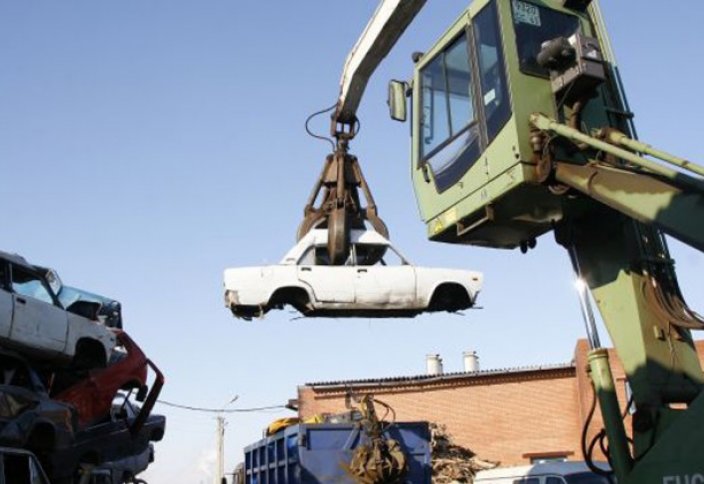 Казахстанцы сдали на утилизацию почти 50 тысяч старых авто