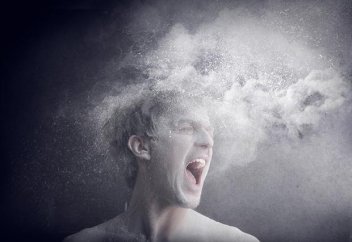 Змея в голове