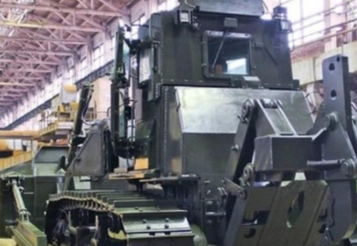 Минаны зазалсыздандыратын әскери трактор құрастырылмық