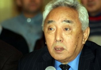 ҚАБДЕШ ЖҰМАДІЛОВ. ЕСI АУЫСҚАНДАР (ӘҢГІМЕ)