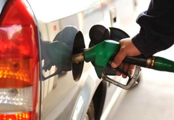 Мой отец ворует топливо с компании, в которой работает...