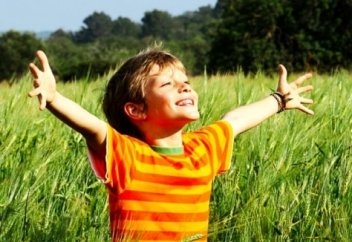 Отец отправил сына в село, чтобы показать ему что такое бедность