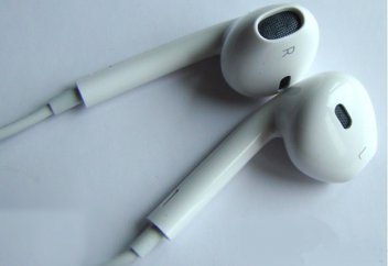 Құлаққап арқылы Құран тыңдап жатып ұйықтауға бола ма?