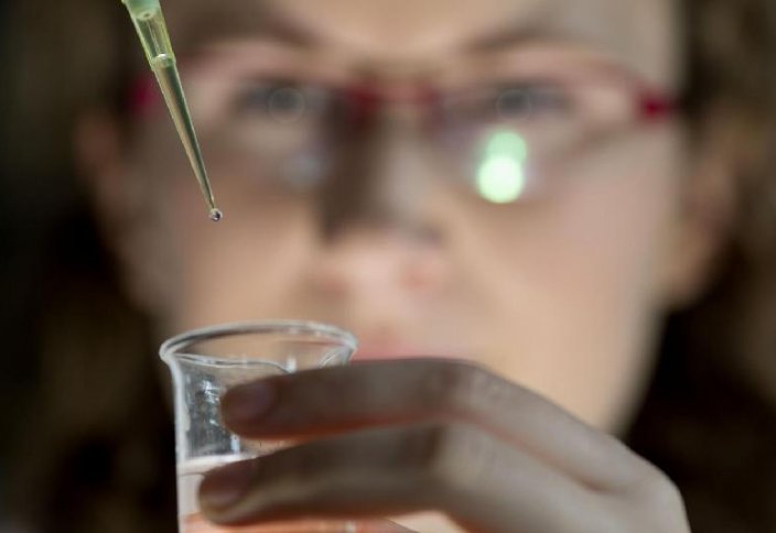 Электричество из слез хотят добывать ученые