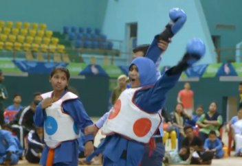 Мусульманка - чемпион по ушу