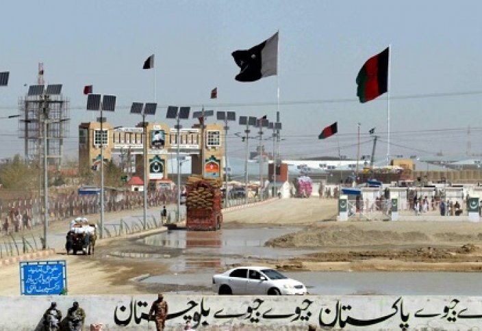 Пакистан возведет забор на границе с Афганистаном