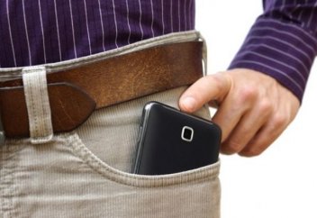 Шалбар қалтасындағы телефон ерлерді белсіздікке ұшырата ма?