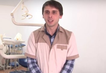 Тіс дәрігері қайырымды ісімен халықтың жүрегін жаулап алды (видео)