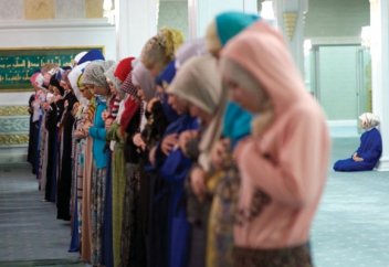 Тұңғыш рет әйелдерге уағыз айтуға рұқсат берілді